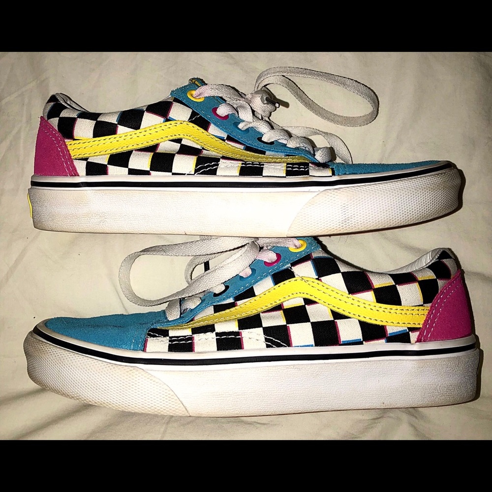 *LIMITED EDITION* Graphic Vans